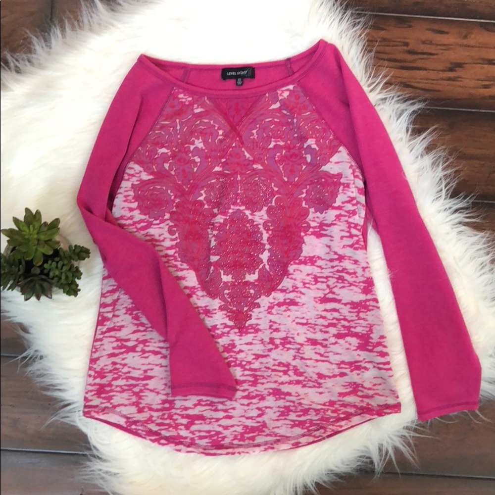 Level Eight top